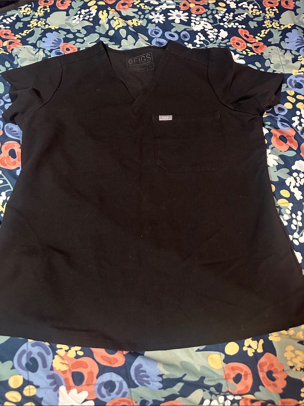 FIGS Black V-Neck Scrub Top with Pocket Tab